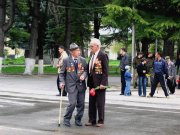 Ветераны ВОВ возложили цветы к памятникам Великой Отечественной войне